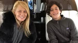 Cecilia bolocco (born cecilia carolina bolocco fonck on may 19, 1965) is a chilean actress, tv host and beauty queen who was crowned miss universo chile 1987 and miss universe 1987. La Dura Situacion De Cecilia Bolocco Y Su Hijo Maximo En Pandemia