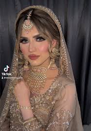 Explore Dreamy Bridal Jewels at Blossoming Gem