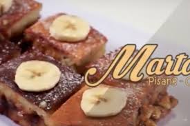 Tuang setengah bagian adonan ke dalam pan yang sudah resep martabak pisang keju homemade. Sendirian Di Rumah Gak Lagi Bingung Dengan Resep Martabak Pisang Keju Coklat