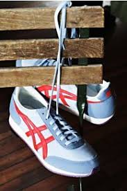 Ashlees Loves Fashion Sneaks Info Ashleesloves Com Onistuska Tiger Byascis Deakin Runner Sneaker Women S Fashio Glamourous Heels Fashion Rugged Boots