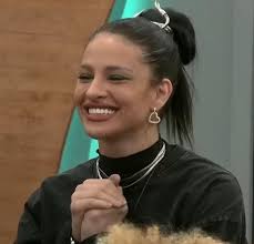 Kari Paris 🐍 (@parisi3parisi)