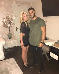 Слушать песни и музыку britney spears (бритни спирс) онлайн. Britney Spears Dan Pacarnya Yang Beda 13 Tahun Denada Pamer Foto Seksi Lagi