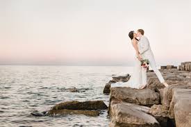 Find, research and contact wedding professionals on the knot, featuring reviews and info on the best wedding vendors. 6 Chicago Wedding Photographers Who Caught Our Eye Venueist Personal Assistant For Discovering Unique Wedding Venues