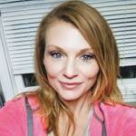 Shana Garrison's Instagram, Twitter & Facebook