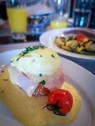 brunch in der brasserie schiller in zurich brunch brunch ideen brunch tisch