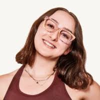 Shannon Bloomer's Instagram, Twitter & Facebook