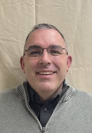 🏀 We have hired our Varsity Head Girls Basketball Coach, Jason Simons!  Jason states, "My family will be moving to Omaha from Weston, Nebraska this  summer. I can't wait to start working