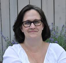 Small Blocks, Stunning Quilts: Kinch, Mary Elizabeth, Storms, Biz:  9781564778291: Amazon.com: Books