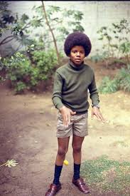Several other young men jackson befriended as kids also testified on jackson's behalf, including wade robson, who said he spent the night at neverland more than 20 times, sleeping in jackson's. Just A Young Michael Jackson With His Yellow Yo Yo Pics