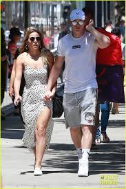 Check spelling or type a new query. Logan Paul Shops With Girlfriend Chloe Bennet After She Defends Relationship Photo 1172059 Chloe Bennet Logan Paul Pictures Just Jared Jr