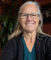 Jami Starr's Instagram, Twitter & Facebook