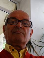 Un ziarist titrat în postura de dramaturg