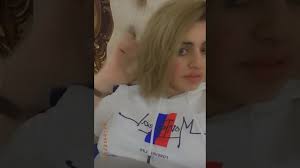 بالأمس، أثارت أميرة جدلًا على مواقع التواصل الاجتماعي بعد إعلان خلع الحجاب والتخلي عنه بعد انفصالها نهائيًا عن مشعل، وبعدها بساعات نشر مشعل . Ø¨Ø§Ù„ÙÙŠØ¯ÙŠÙˆ Ø£Ù…ÙŠØ±Ø© Ø§Ù„Ù†Ø§ØµØ± ØªØ³ÙŠØ¡ Ù„Ù„Ù…Ø­Ø¬Ø¨Ø§Øª Ø¨ØªØµØ±ÙŠØ­Ø§Øª ØµØ§Ø¯Ù…Ø© Ø¨Ø¹Ø¯ Ø®Ù„Ø¹Ù‡Ø§ Ø§Ù„Ø­Ø¬Ø§Ø¨ Ø§Ù„ÙˆÙØ¯