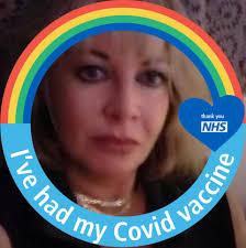 What is it like to get a sunbed around the pool?