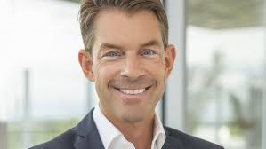 Neoshare verstärkt Transaktionsteam