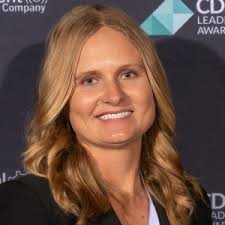 Lynne Faust's Instagram, Twitter & Facebook