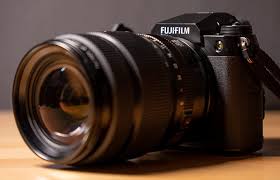 This video compares various sizes of cctv camera lenses to show the difference in the angle of view and zoom depth that each lens provides. Fujifilm Gfx 100s Review