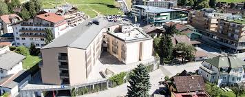 Het wordt omringd door het dachsteinmassief. Hoteltipp Tui Blue Schladming Osterreich Reisecenter Neuenstadt