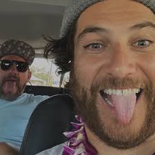 It is a hard job to play the straight man. Consistently setting others up,  reacting honestly while not stalling a scene out by asking too many  questions or scoffing too hard. The