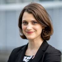 80+ perfiles de «Stephanie»