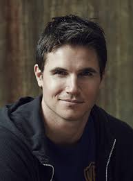 The average rate for a local babysitter in seattle, wa is $18.50 per hour as of june 2021 according to care.com's data. Robbie Amell The Babysitter