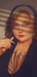 20+ "Amber Valle" profiles