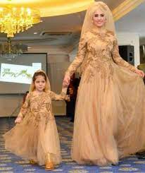 Anne Kiz Dugun Abiye Kombinleri Mother Daughter Fashion Mother Daughter Outfits Mom Daughter Outfits