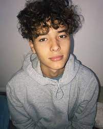 Pin By Depressedsksk On Boy Icons Curly Hair Men Cute Curly Hairstyles Boys With Curly Hair