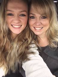 Alicia Earle (@aliciabearle)