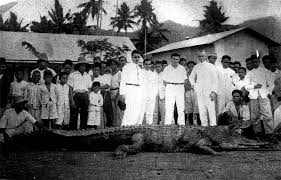 Memang selama ini kedua mertuaku tinggal di amerika bersama dengan anak perempuan mereka. Legenda Buaya Di Kalangan Masyarakat Sulawesi Selatan Historia