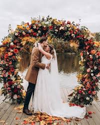 Zauberhafte Ideen Fur Eine Romantische Herbst Hochzeit Hochzeitskleid Organza Hochzeit Hochzeitskleider Aus Satin