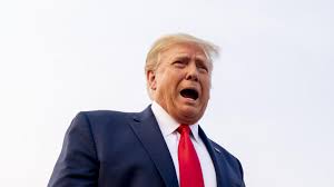 Laut einer veröffentlichung des weißen hauses betrug das vermögen des präsidenten der usa, barack obama, und dessen ehefrau michelle obama im. Trump Verliert Im Januar Nicht Nur Das Weisse Haus Sondern Wohl Auch Sein Wichtigstes Sprachrohr Stern De