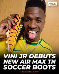 ViniJr brought out new Nike Air Max Plus TN-inspired Air Zoom Mercurial  soccer boots during @RealMadrid's training session 🇧🇷⚽️ Follow  @nicekicksfc for more #footie content 🔥⚽