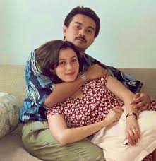 Tell a man named kulup. Datin Sofia Jane Kongsi Gambar Kahwin Sempena Ulangtahun Perkahwinan Sensasi Selebriti