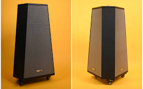 Trên tay loa Karaoke di động ACNOS CS500