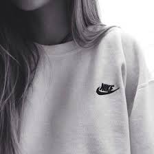 Nike Tumblr Google Suche Outfit Gq Nike Pulli Damen Styling Ideen Klamotten Nike Klamotten