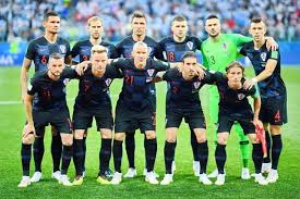 U posljednjoj minuti beograđani su stigli do izjednačenja, nakon kornera zabio je pankov za 2:2. Seleccion De Croacia Temporada 2017 18 Dejan Lovren Ivan Strinic Mario Mandzukic Ante Rebic Seleccion De Croacia Equipo De Futbol Jugadores De Croacia