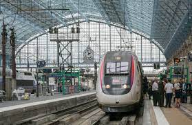 La gare montparnasse, située dans le 14ème et 15ème arrondissement de paris, est l'une des plus grandes gare parisienne. L Historique De La Gare Montparnasse Ector