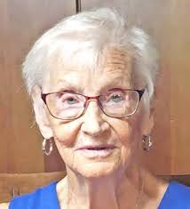 Carmen Chatterton's Instagram, Twitter & Facebook