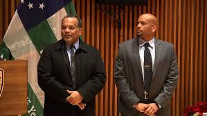 Brothers, retired NYPD officers, honored for catching MLK Jr. home would-be  arsonist