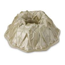 Nordic Ware Leaf Bundt 174 Cake Pan Cake Pans Bundt Cake Bundt Cake Pan