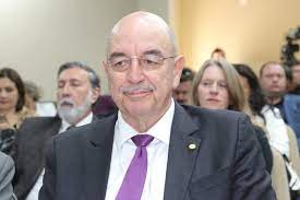 It has also previously used the warning label for an elected official, brazilian politician osmar terra, who tweeted that quarantine increases the spread of the virus. Deputado Osmar Terra Tem Melhora Gradativa Diz Hospital De Porto Alegre Rio Grande Do Sul G1
