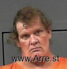Thank you Henry Kelly for the names. 1952-53 ihs 32 is lowell bradberry, 18  is harry smith, 20 is eddie hooker, 30 is raymond branscome, 24 is bob  lowe, 16 is W.C.