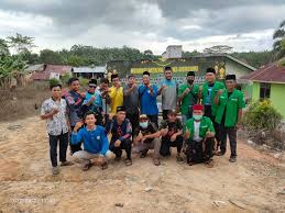 Berbagi Berkah, Karang Taruna Buana Bhakti Berbagi Takjil dan Santunan Anak  Yatim