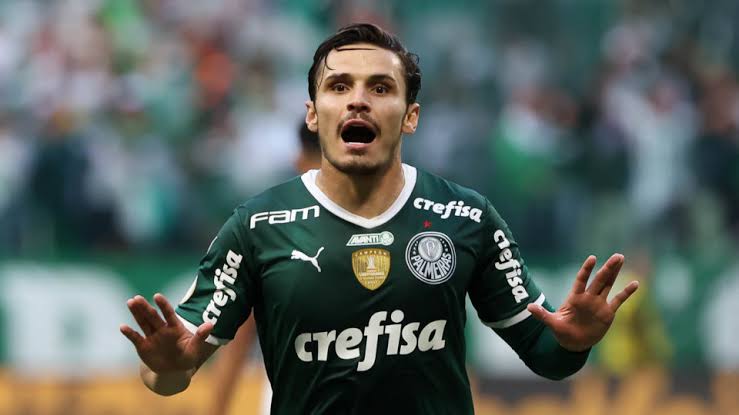 “O pior já passou” diz Veiga sobre sua recuperação