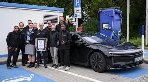 Tinytexie facial had an urge for some action and found the