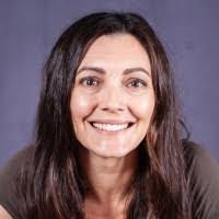 Veronica Bradley's Instagram, Twitter & Facebook