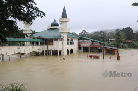 15 keluarga) dan kuala krai (56 mangsa; Mangsa Banjir Di Kelantan Naik Mendadak
