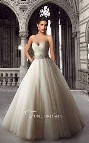 Pin By Lovely On Wedding Dresses Ball Gowns Wedding Wedding Dress Organza Ball Gown Wedding Dress