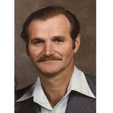 Heather Presnell's Instagram, Twitter & Facebook